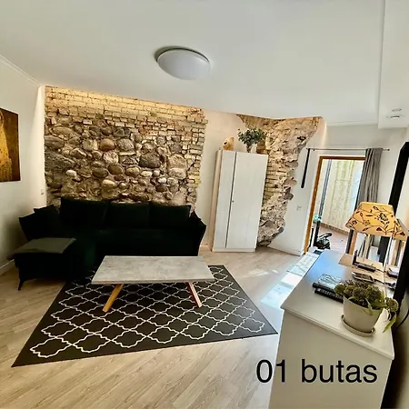 Six Simona Appartement *