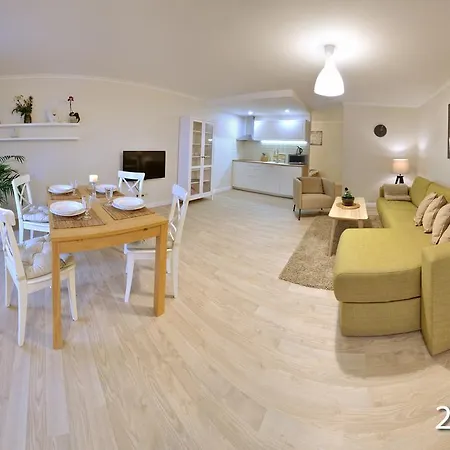 Six Simona Апартаменти